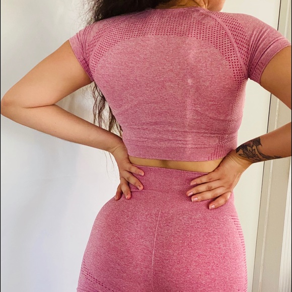 Workout Crop Top - Picture 4 of 6